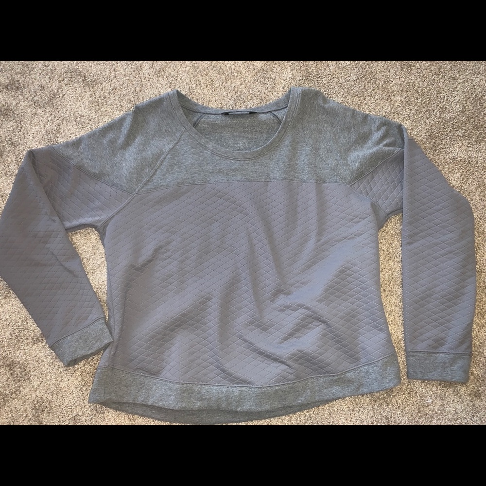 North face women long sleeve fleece
